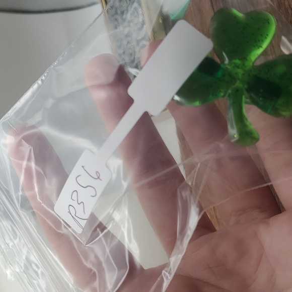 Shamrock kelley green luxky ring size 6‎ R356 🌟 - Picture 4 of 4